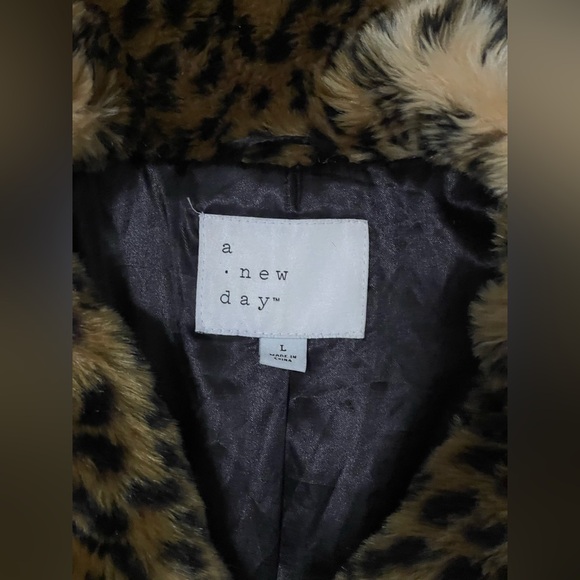 Leopard print faux fur coat by A New Day soft size Large - Picture 11 of 11